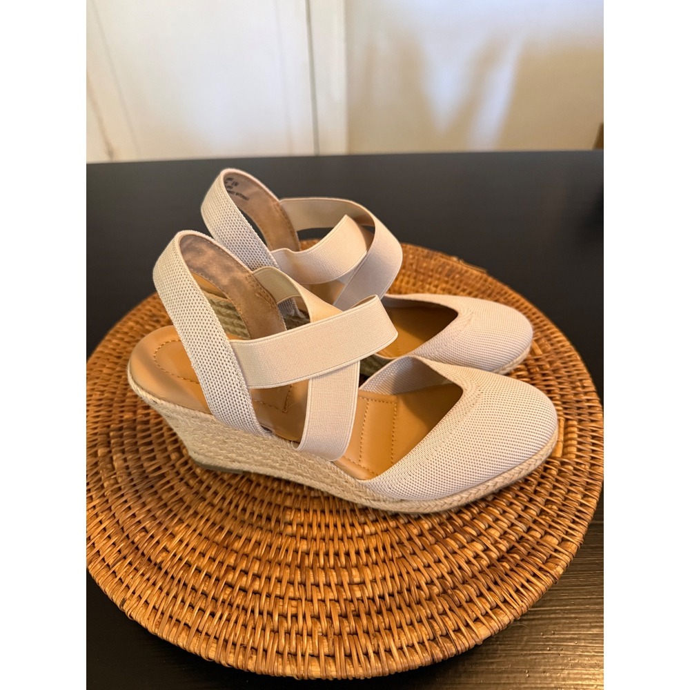 Kelly & Katie Brynn Cream Beige Espadrille Wedge Sandals Womens 9.5M